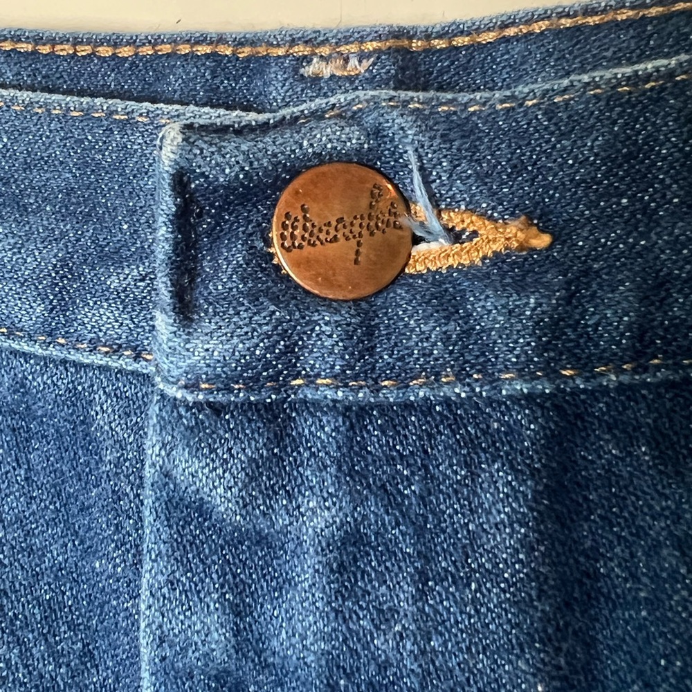 Vintage wrangler jeans cut and distressed into shorts 30w - Picture 4 of 9